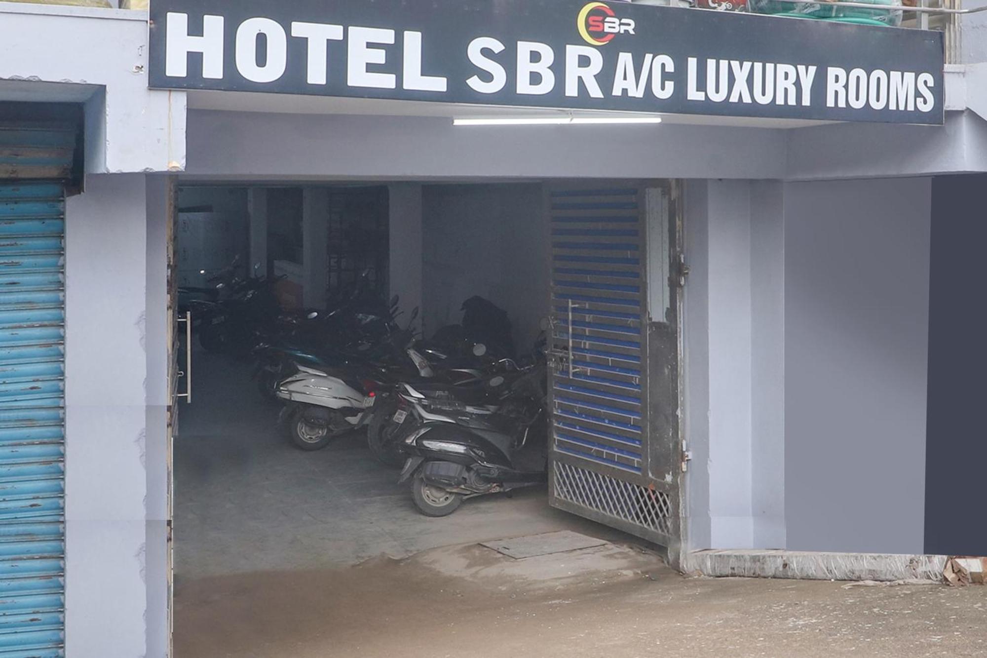 Collection O Sbr Kondapur Near Rto Office Otel Haydarabad Dış mekan fotoğraf
